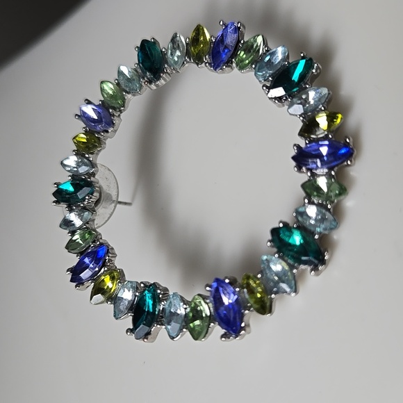 Elegant Multicolor Glasd Stones Hoop Earrings - Picture 15 of 16